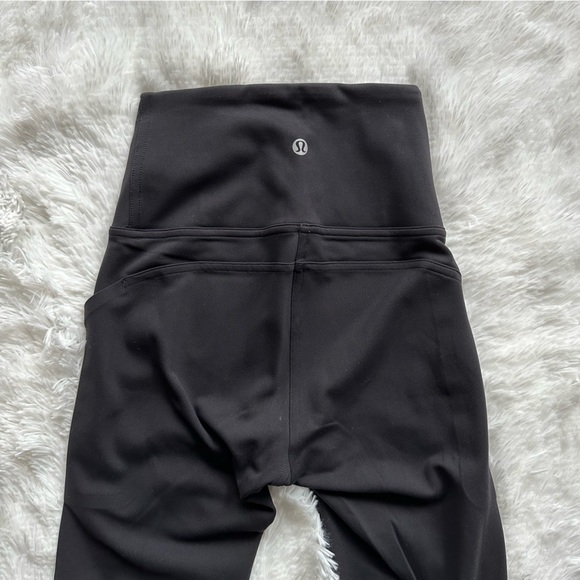 Lululemon Mastered Motion *SHR - Picture 3 of 5